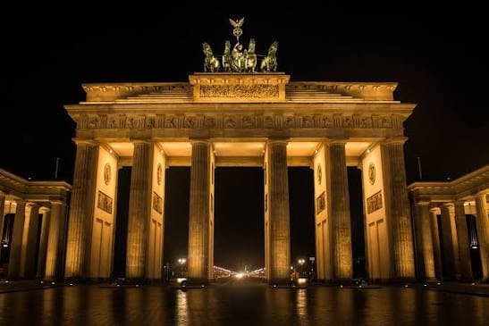 Brandenburg Gate place to visit