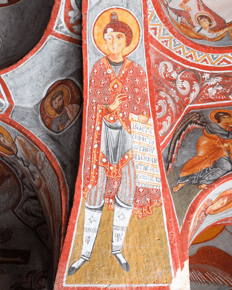 Karanlık Kilise gezilecek yer