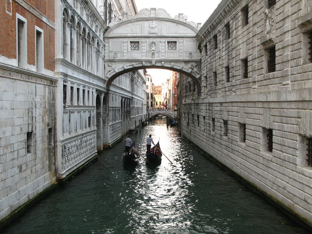 Bridge of Sighs place to visit