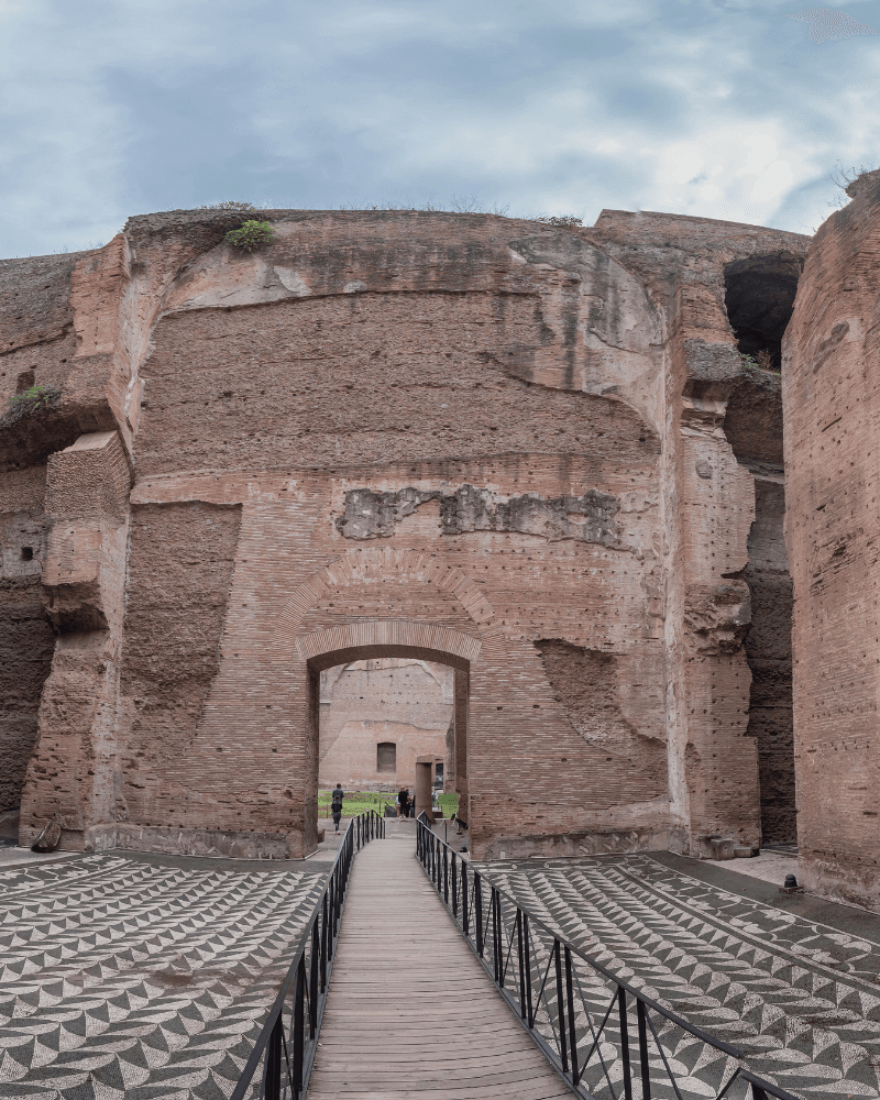 Caracalla Hamamları gezilecek yer