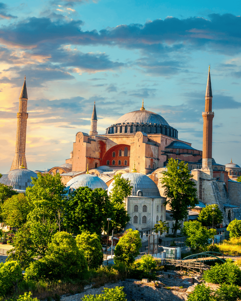 Ayasofya gezilecek yer