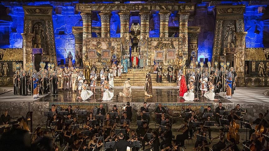 Aspendos Opera ve Bale Festivali