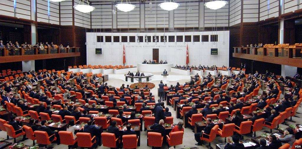 Ankara’daki modern Türkiye Büyük Millet Meclisi binası.